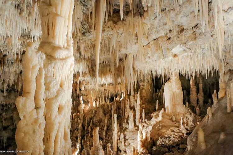 Halal Grotte di Castellana